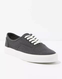 AE Men's Classic Canvas Sneaker