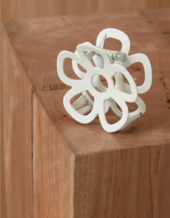 AE Matte Flower Clip