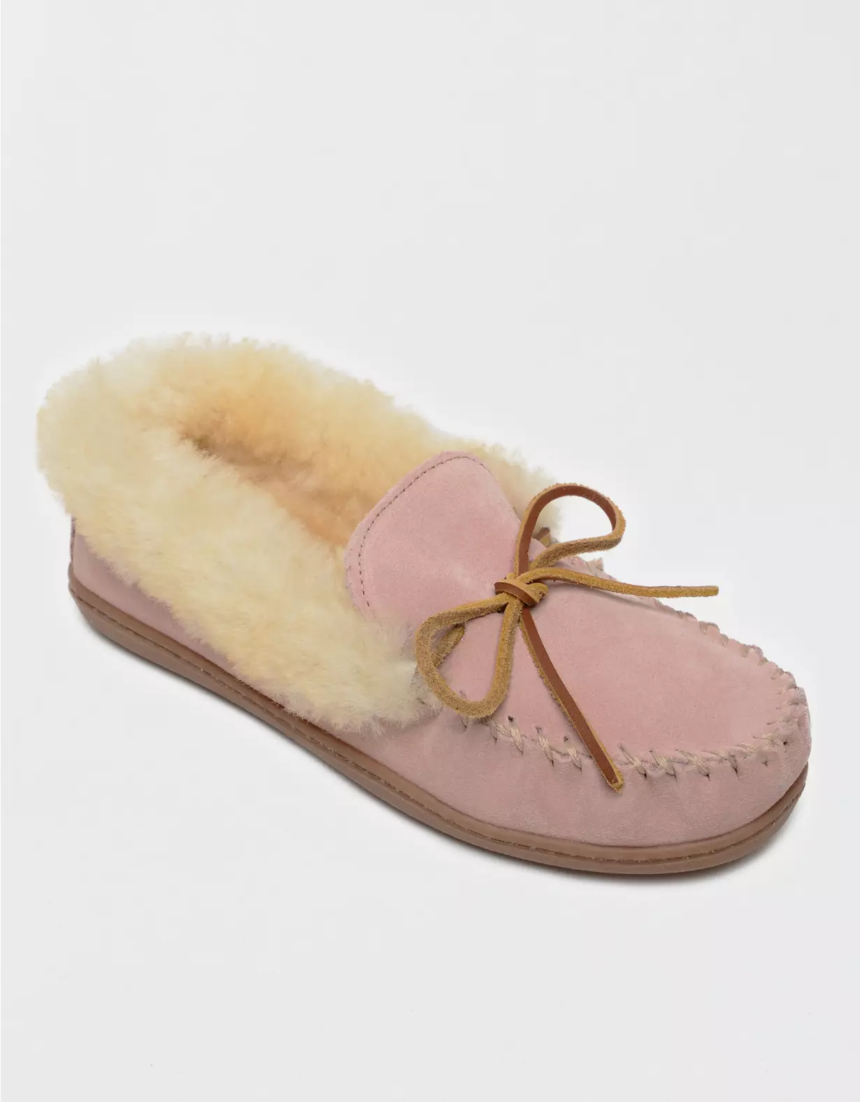 Minnetonka Women's Alpine Sheepskin Moccasin - Image 2