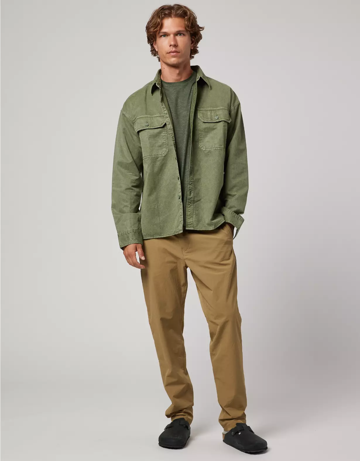 AE 24/7 Athletic Tech Khaki Pant
