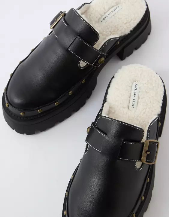 AE Cozy Lug Clog - Image 3