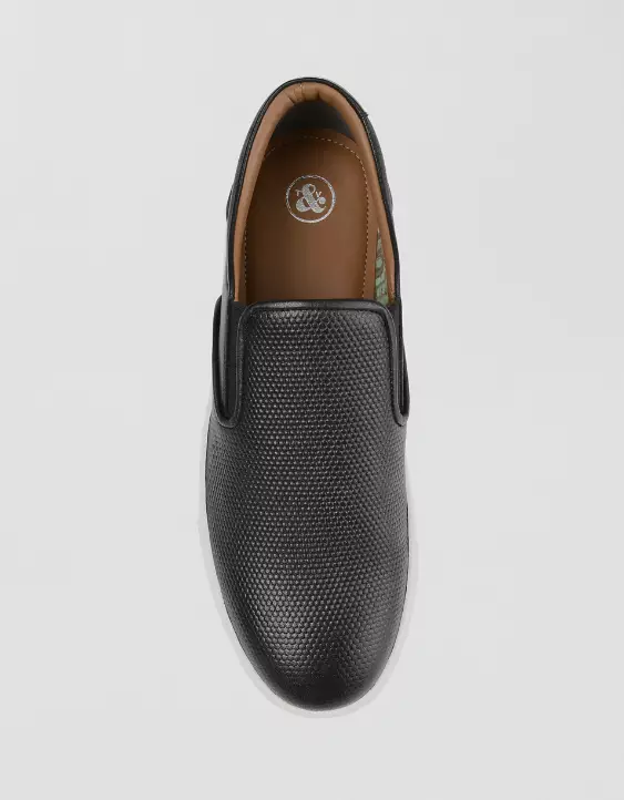 Thomas & Vine Men's Conley Wide Width Leather Sneaker - Image 2