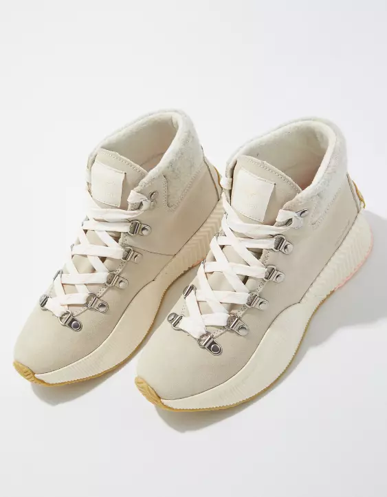 Sorel Women's Out 'N About III Conquest Boot - Image 2