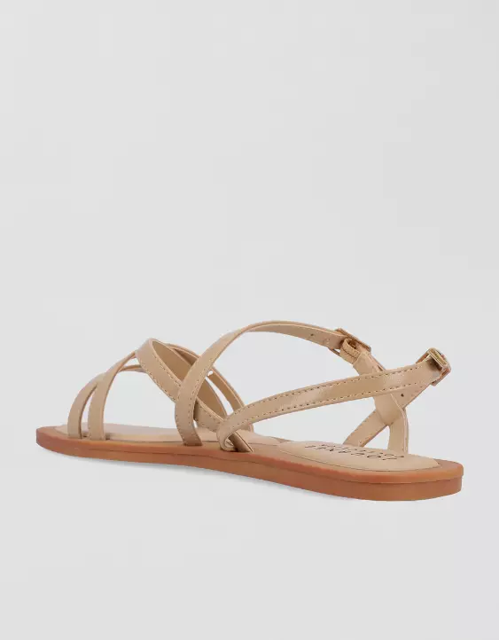 Journee Collection Women's Ennid Sandal - Image 3